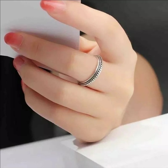 🦩🦩Just a cute ring band 🦩 - Picture 3 of 3